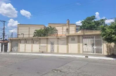 Casa térrea – vila matilde / são paulo
vende-se casa térrea com 2 dormitórios (2 suítes), 3 banheiros, área de serviço e 2 vagas de garagem — localizada em excelente ponto da vila matilde, com fácil a