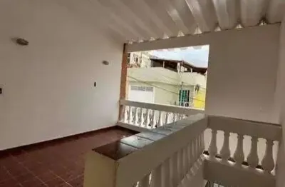 Asa térrea – freguesia do ó / são paulo
vende-se casa térrea com 3 dormitórios (sendo 1 suíte), 3 banheiros, sala para 2 ambientes, sala de tv, cozinha com armários, lavanderia, quintal pequeno e 2 va