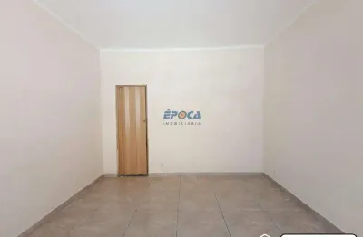 Casa em oswaldo cruz, 1 quarto, área de serviço e área externa!!