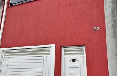 Casa disponivel no jaraguá - sp

3 quartos, sendo uma suíte
portão eletrônico
cozinha semi-planejada 
2 banheiros

próximo a mercados, farmacias e pontos de ônibus

a vista: 230 mil
entrada: 21 mil ma