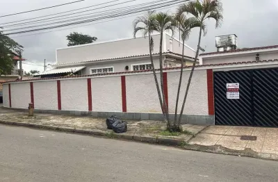 Venda - casa com 4 quartos - garagem e jardin - santa cruz - rio de janeiro - rj