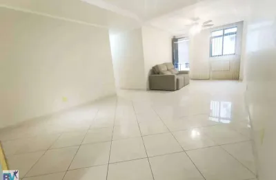 Apartamento com 3 quartos, Vila da Penha, Rio de Janeiro - R$ 450 mil,