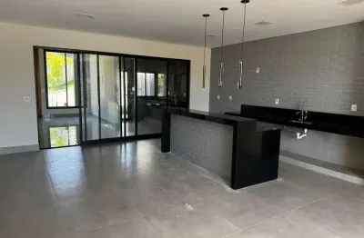 Casa em condomínio fechado com 3 quartos à venda no Residencial Golden Class, Lagoa Santa 