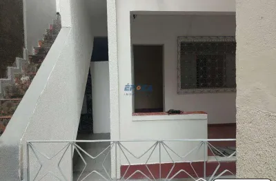 Casa com 2 quartos para alugar na Rua Arquiteta Lúcia Engmann, 150, Bento Ribeiro, Rio de Janeiro