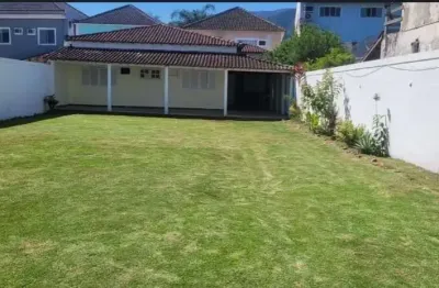 CASA LINEAR À VENDA –3 quartos  Condomínio  Riacho Doce - Vargem Pequena