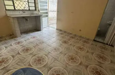 Casa para Locação em Guarulhos, Cocaia, 1 dormitório, 1 banheiro