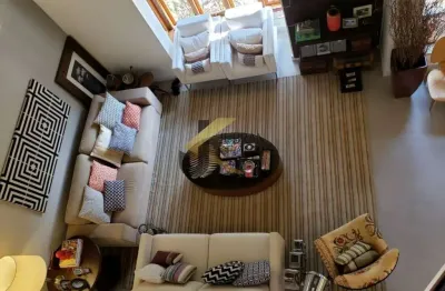 Casa à venda no alphaville campinas, com 4 dormitórios (3 suítes no piso superior e 1 no térreo), garagem para vários carros.