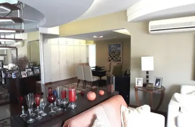 Cobertura à venda no cambuí, com 3 suítes (master com closet) e garagens cobertas