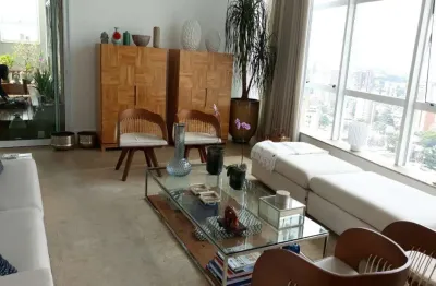 Cobertura duplex à venda no cambuí - campinas, com 4 suítes, lazer comum e 5 garagens.