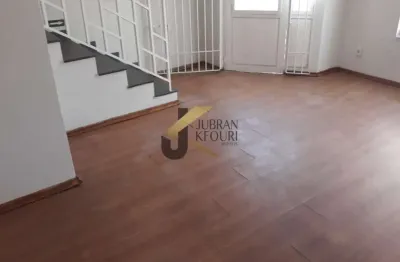 Casa à venda no bairro guanabara residencial e ou comercial ,boa localização e vaga pra 4 carros