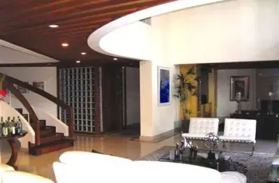 Apartamento duplex de altíssimo padrão à venda no cambuí, com 4 suítes, 5 garagens, e lazer completo.