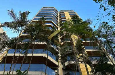 Apartamento à venda no cambuí, com 4 suítes, lazer comum e 3 garagens no subsolo