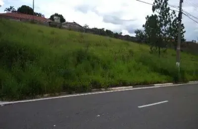 Terreno à venda na regiâo do alphaville, topografia plana.