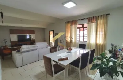 Casa à venda no jardim leonor - campinas, com 2 dormitórios (1 suíte) e 2 garagens.