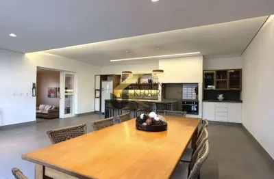 Cobertura duplex à venda no cambuí com 5 suítes, 5 garagens e salão de festas gourmet.
