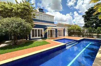 Casa em condomínio à venda no gramado - campinas,  com 4 quartos (2 suítes), lazer e garagem para vários carros.