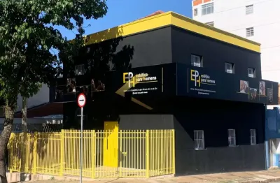Casa comercial para venda, centro, campinas. com 9 salas, 7 banheiros, 1 vaga. o imóvel foi totalmente remodelado para clinica medica .