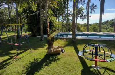 Chacara à venda em souzas com 2 casas a principal com 3 quartos sendo todos suítes ,