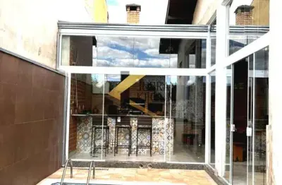Casa à venda no jardim eulina, em campinas-sp! com 3 suítes , 2 salas, 6 banheiros e 5 vagas. espaço gourmet integrado com a piscina.