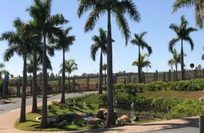 Terreno à venda em condomínio no entreverdes em  sousas, com 1.630 m2, pequeno aclive. local belíssimo, com muito verde, lazer completo.