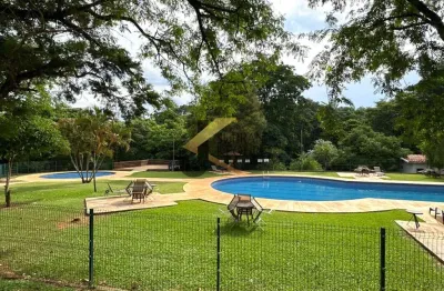 Casa à venda em condomínio, campinas - sp, com 3 dormitórios (1 suíte com closet, hidro e varanda), lazer de clube e garagem coberta.