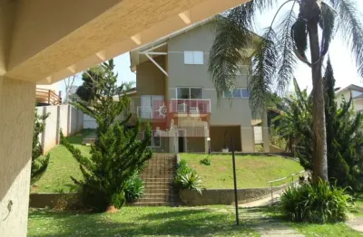 Casa Alto padrão em condomínio Fechado- Serra da Cantareira
