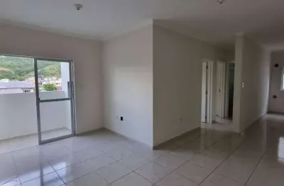 Apartamento com 2 quartos para alugar na Rua Avelino Bertelli, Cedro, Camboriú