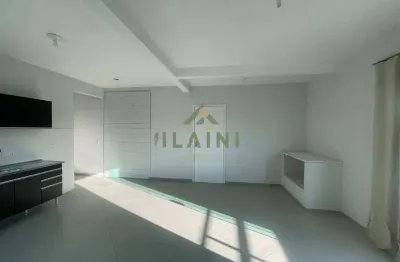 Apartamento com 2 quartos para alugar na Rua Daniel Silvério, Cedro, Camboriú