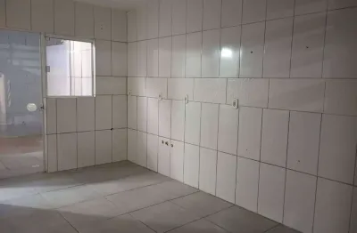 Casa com 2 quartos para alugar na Rua São Luiz, Areias, Camboriú