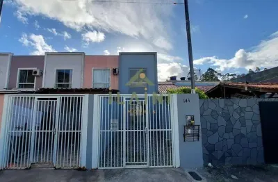 Aluguel sobrado  geminado 2 dormitórios cedro camboriú