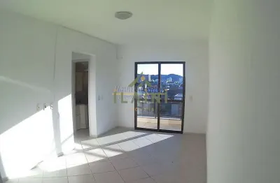 Apartamento com 2 quartos para alugar na Rua Espírito Santo, Areias, Camboriú