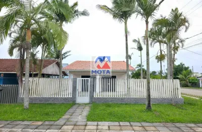 Casa com 3 quartos à venda na Avenida Vinte e Nove de Abril, 628, Nereidas, Guaratuba