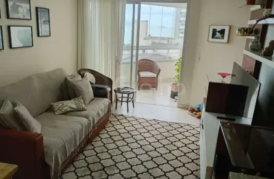 Apartamento de 120m² com 3 quartos sendo 1 suíte no bairro balneário