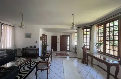 Casa residencial de 4 quartos no bairro córrego grande