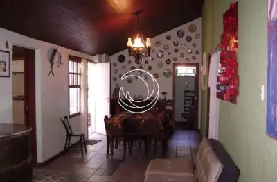 Casa comercial à venda na Rua Gilson da Costa Xavier, --, Sambaqui, Florianópolis