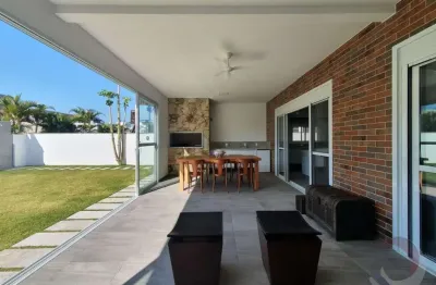 Casa em condomínio fechado com 3 quartos à venda na Rua Manoel Pedro Vieira, --, Morro das Pedras, Florianópolis