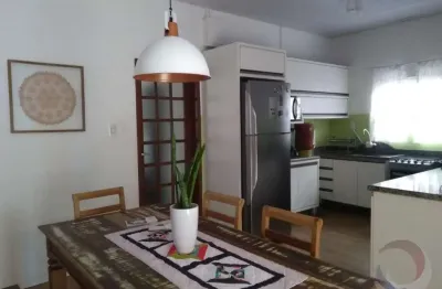 Casa com 4 quartos à venda na Avenida Santa Catarina, --, Estreito, Florianópolis