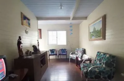 Casa residencial de 4 dorms no bairro praia comprida