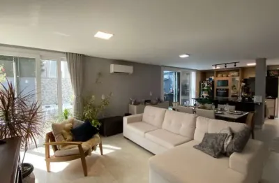 Casa com 4 quartos à venda na Rua Professor João Tolentino, --, Agronômica, Florianópolis
