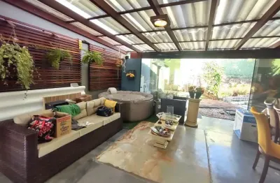 Casa com 5 quartos à venda na Rua Édio Ortiga Fedrigo, --, Centro, Florianópolis