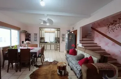 Casa de 245m² com 4 quartos sendo 1 suíte em saco grande