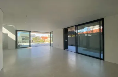 Casa residencial de 4 dorms no bairro lagoa da conceição