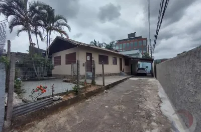 Terreno à venda na Servidão Artino Rensi, --, Trindade, Florianópolis