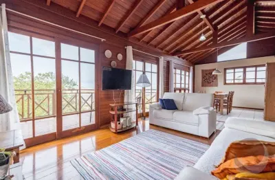 Casa residencial de 3 dorms no bairro lagoa da conceição
