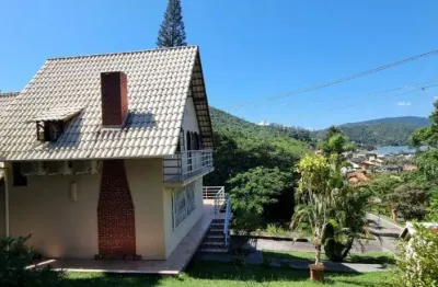 Casa em condomínio fechado com 5 quartos à venda na Rua Gécio de Souza e Silva, --, Sambaqui, Florianópolis