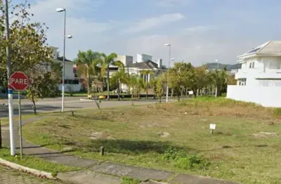 Terreno à venda na Avenida dos Dourados, --, Jurerê, Florianópolis