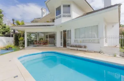 Casa residencial de 4 dormitórios no bairro lagoa da conceição