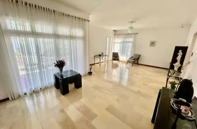 Casa com 4 quartos à venda na Rua Celso Bayma, --, Barreiros, São José
