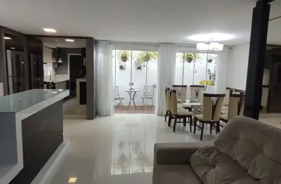 Casa com 5 quartos à venda na Rua Antônio Gomes, --, Balneário, Florianópolis
