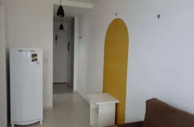 Apartamento com 01 dormitórios no centro de florianópolis.